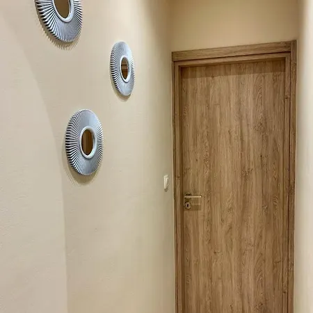 Daire Petite Luxury Urban House Tríkala