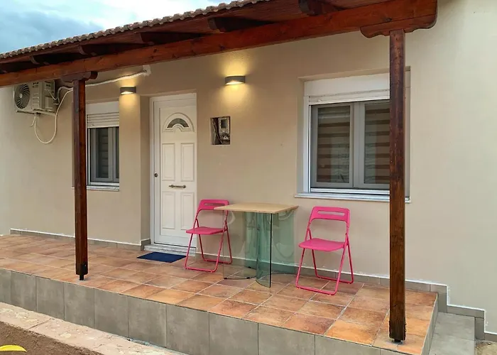 Petite Luxury Urban House